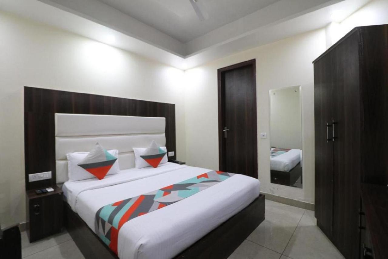 Hotel City Liit Delhi Airport ニューデリー エクステリア 写真