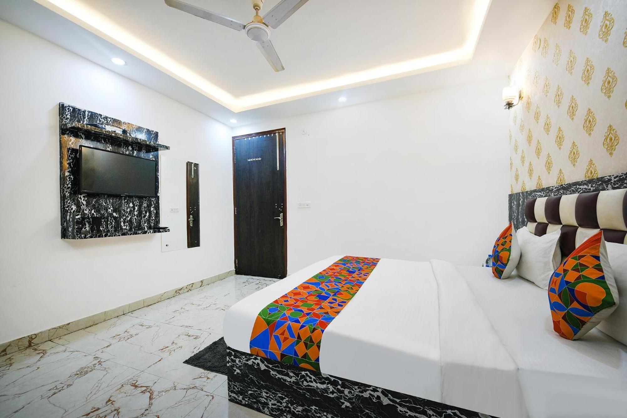 Hotel City Liit Delhi Airport ニューデリー エクステリア 写真