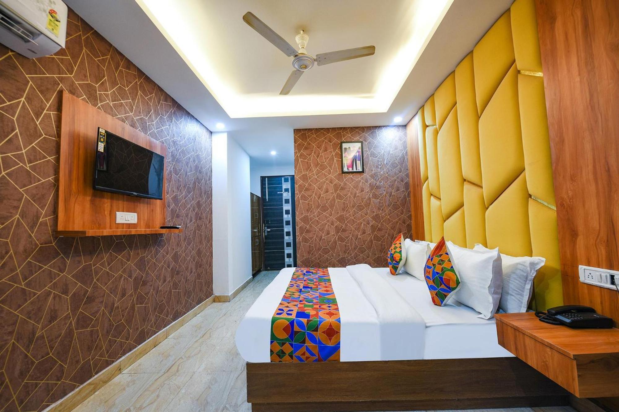 Hotel City Liit Delhi Airport ニューデリー エクステリア 写真