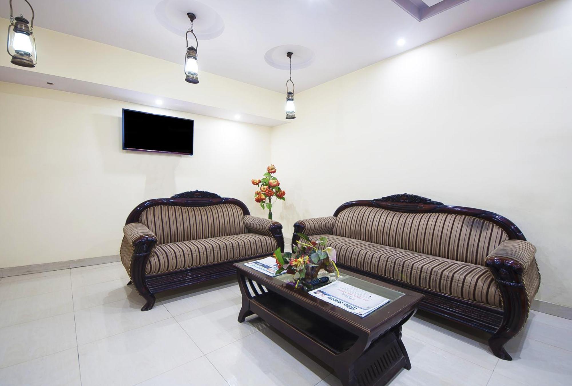 Hotel City Liit Delhi Airport ニューデリー エクステリア 写真