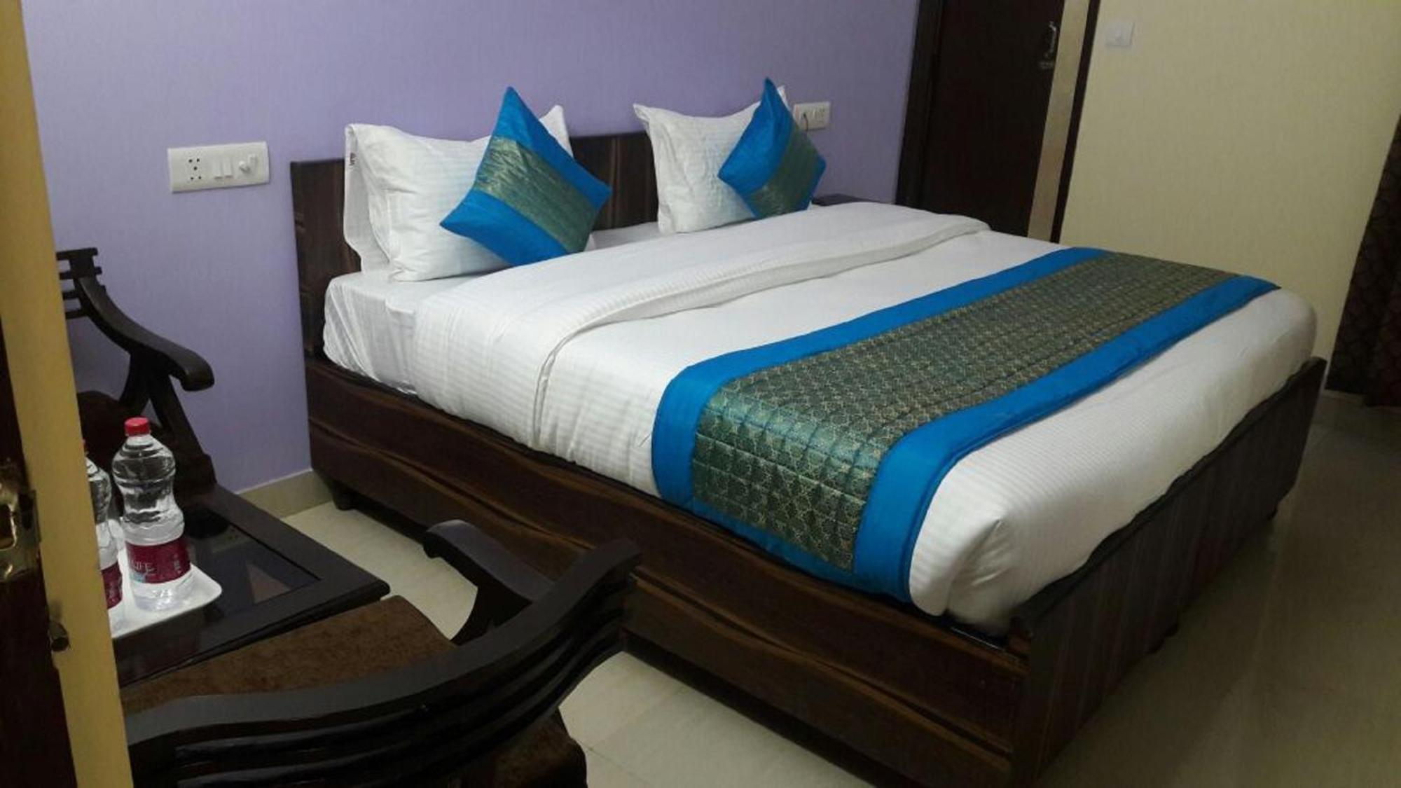 Hotel City Liit Delhi Airport ニューデリー エクステリア 写真